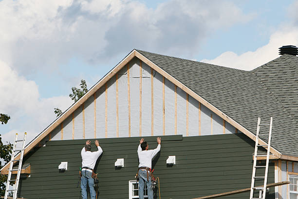 Professional Emergency Siding Repair technician working in Vauxhall, NJ